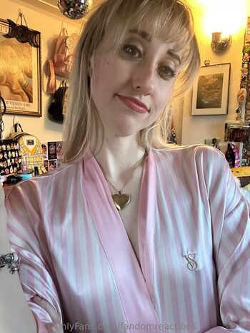 Full leaked Fandomreactions private onlyfans photo