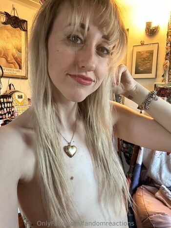 Full leaked Fandomreactions private onlyfans photo