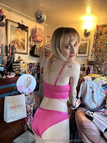 Full leaked Fandomreactions private onlyfans photo