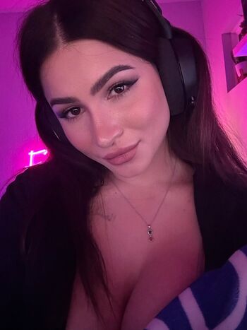 Full leaked Fandy private onlyfans photo