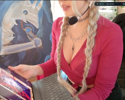 Full leaked Farbenfuchs private onlyfans photo