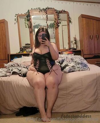 Full leaked Fat ass goddess page private onlyfans photo