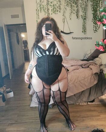 Full leaked Fat ass goddess page private onlyfans photo
