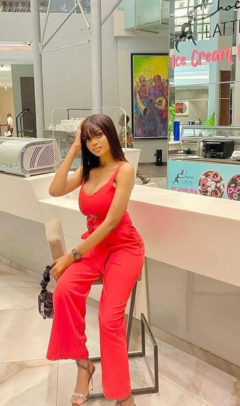 Full leaked Fatade bisola page private onlyfans photo