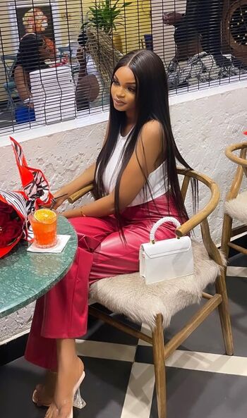 Full leaked Fatade bisola page private onlyfans photo