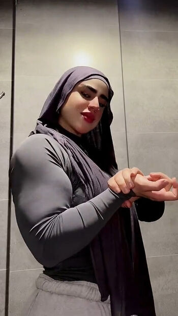 Full leaked Fatemaelnemrr private onlyfans photo