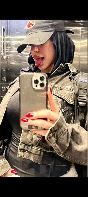 Full leaked Fatemaelnemrr private onlyfans photo