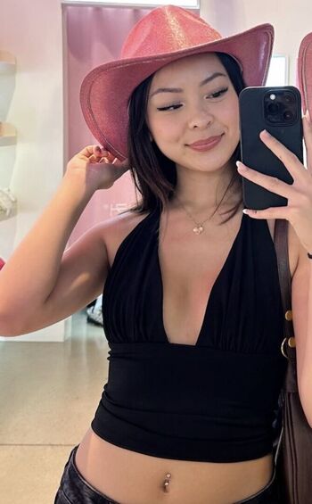 Full leaked Faustinavu private onlyfans photo