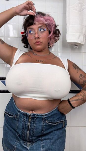 Full leaked Fauxgothbb private onlyfans photo