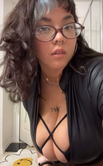 Full leaked Fauxgothbb private onlyfans photo