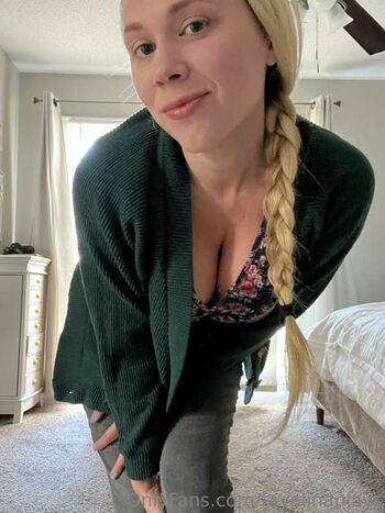 Full leaked Fayelina private onlyfans photo