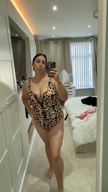 Full leaked Fayesmith private onlyfans photo