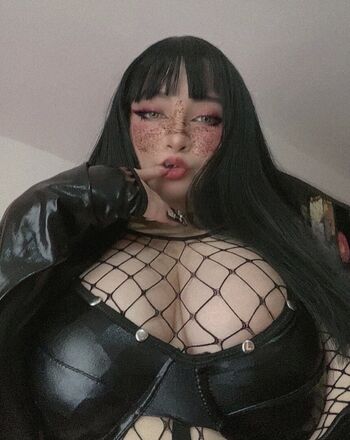 Full leaked Feezius private onlyfans photo