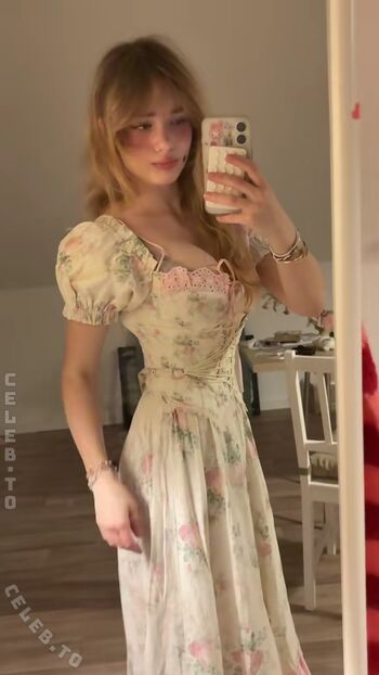 Full leaked Felinenyaa page private onlyfans photo