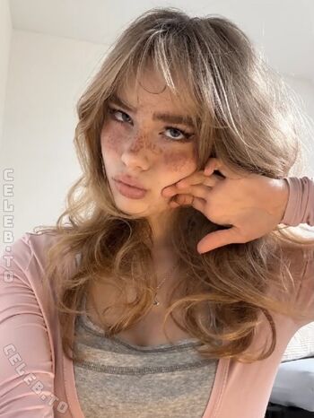 Full leaked Felinenyaa private onlyfans photo