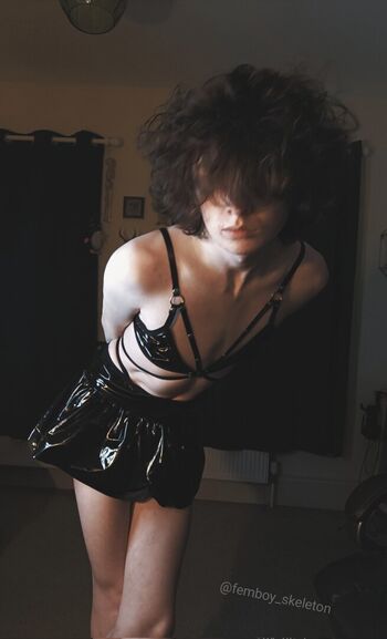 Full leaked Femboy skeleton private onlyfans photo
