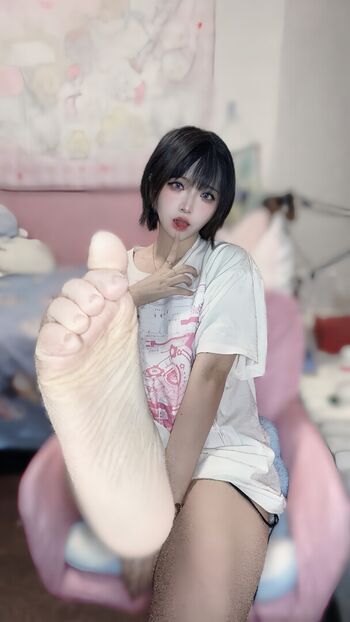 Full leaked Fengmaoss page private onlyfans photo