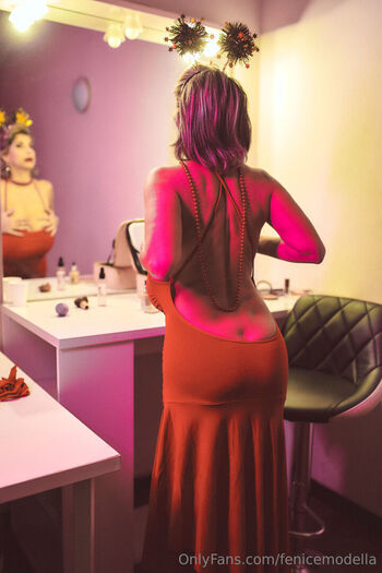 Full leaked Fenice modella private onlyfans photo