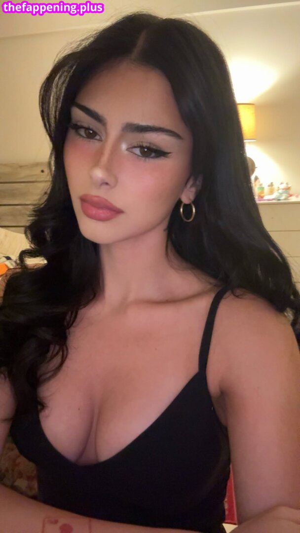 ffjolla / ffjolla  / ffjolla / Fjolla Arifi Nagie OnlyFans Zdjęcie #3