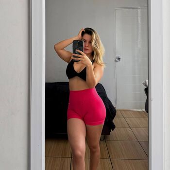 Full leaked Fiorella retiz page private onlyfans photo