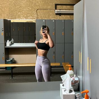 Full leaked Fitmonlee page private onlyfans photo