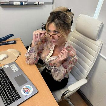 Full leaked Fk hard private onlyfans photo