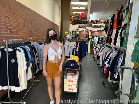 Full leaked Flashingemma private onlyfans photo