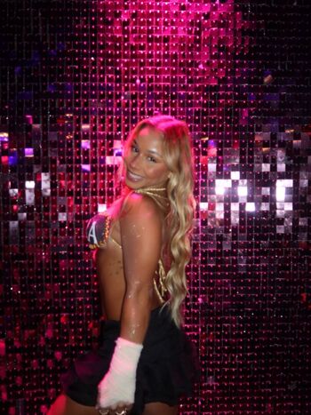 Full leaked Flavia saraiva page private onlyfans photo