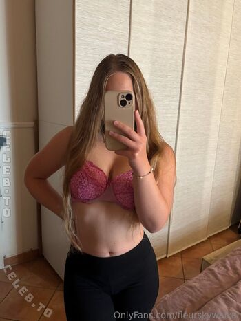 Full leaked Fleurskywalker page private onlyfans photo