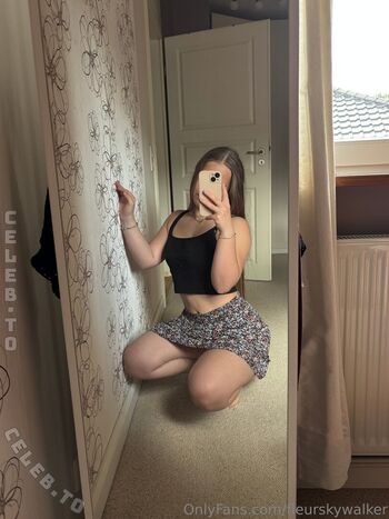 Full leaked Fleurskywalker private onlyfans photo