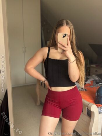 Full leaked Fleurskywalker private onlyfans photo