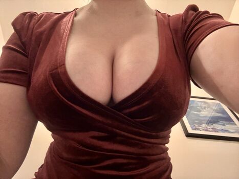 Full leaked Floatawaywitme private onlyfans photo