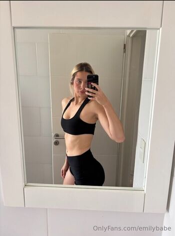 Full leaked Fluffylittleprincess private onlyfans photo