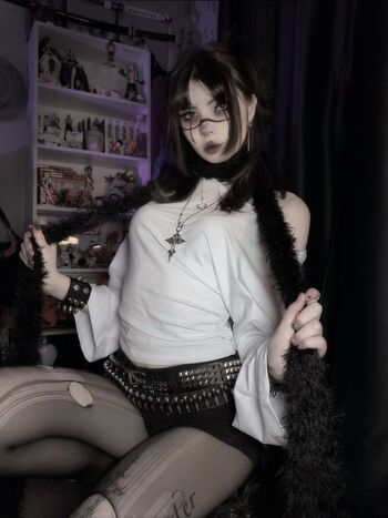 Full leaked Flutterow private onlyfans photo