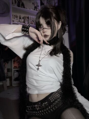 Full leaked Flutterow private onlyfans photo