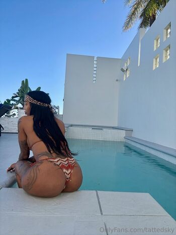 Full leaked Flyyytattedsky private onlyfans photo