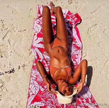 Full leaked Foxvie private onlyfans photo