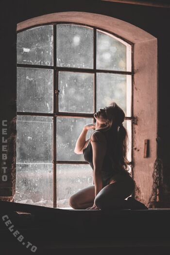 Full leaked Foxydirndl private onlyfans photo