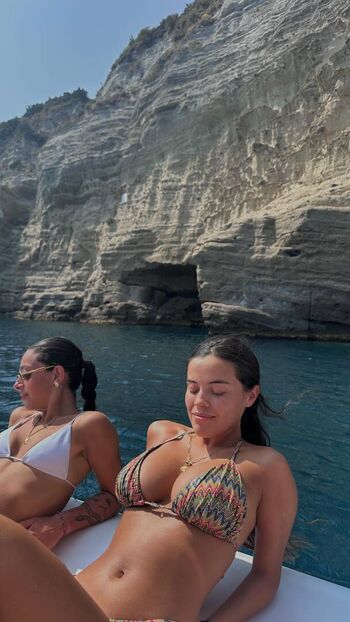 Full leaked Francescaizarra private onlyfans photo