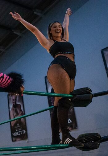 Full leaked Frankie b page private onlyfans photo