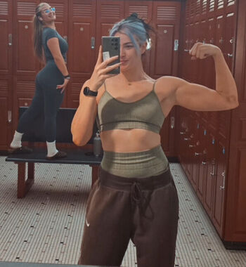 Full leaked Frankie b page private onlyfans photo