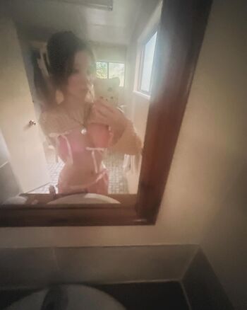 Full leaked Frenchybread private onlyfans photo