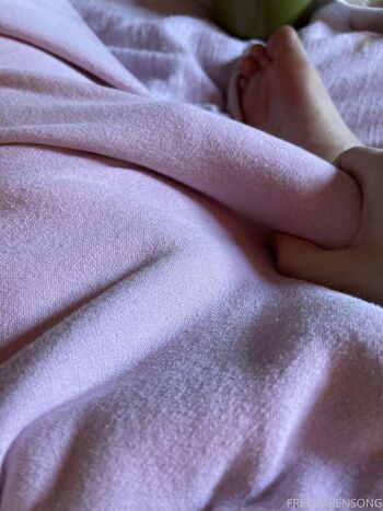 Full leaked Freyasirensong private onlyfans photo