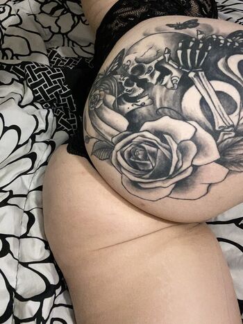 Full leaked Freyax private onlyfans photo