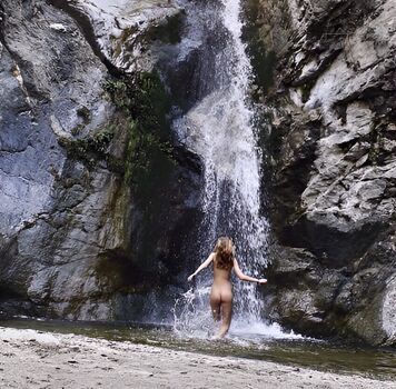 Full leaked Frida gustavsson private onlyfans photo