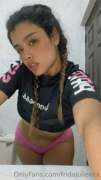 Full leaked Frida julieta page private onlyfans photo