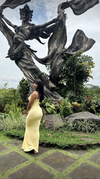 Full leaked Frizzylifts private onlyfans photo