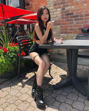 Full leaked Fruitypoppin private onlyfans photo