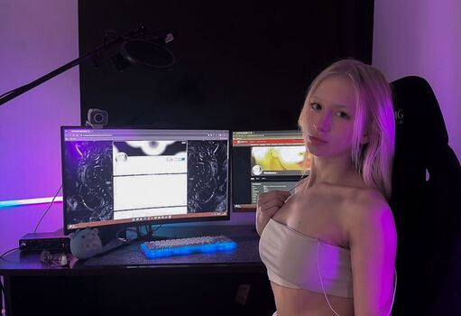 Full leaked Fumikofarhat private onlyfans photo