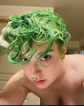 Full leaked Funkyfrogbait private onlyfans photo